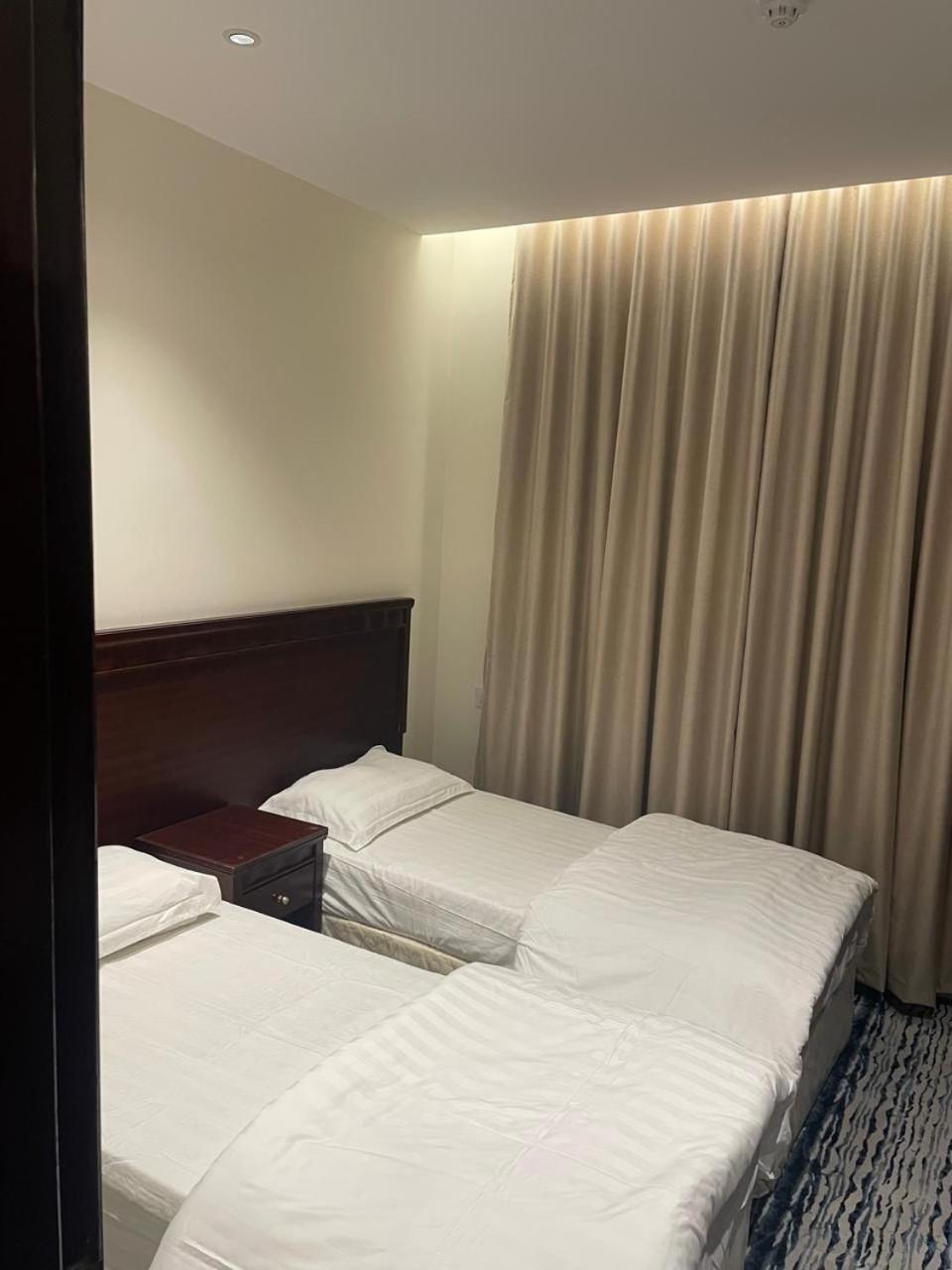 White Beach Hotel Suites Рабиг Екстериор снимка