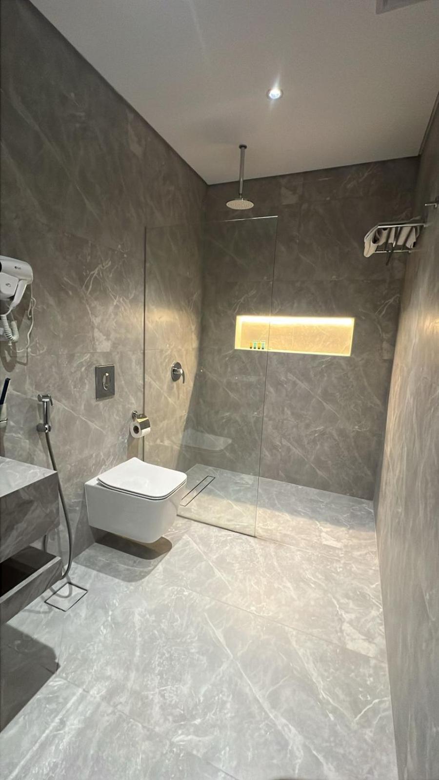 White Beach Hotel Suites Рабиг Екстериор снимка