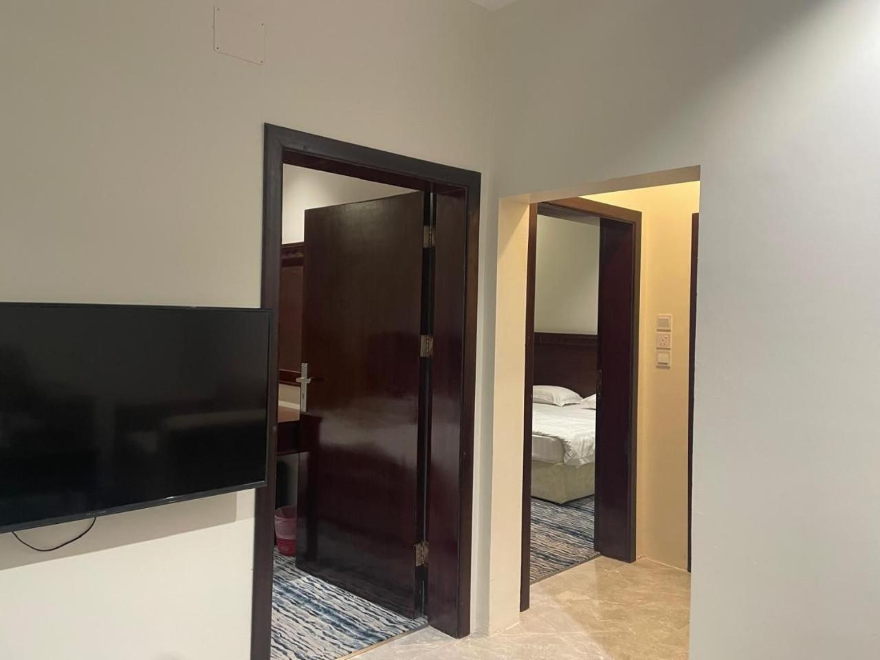 White Beach Hotel Suites Рабиг Екстериор снимка