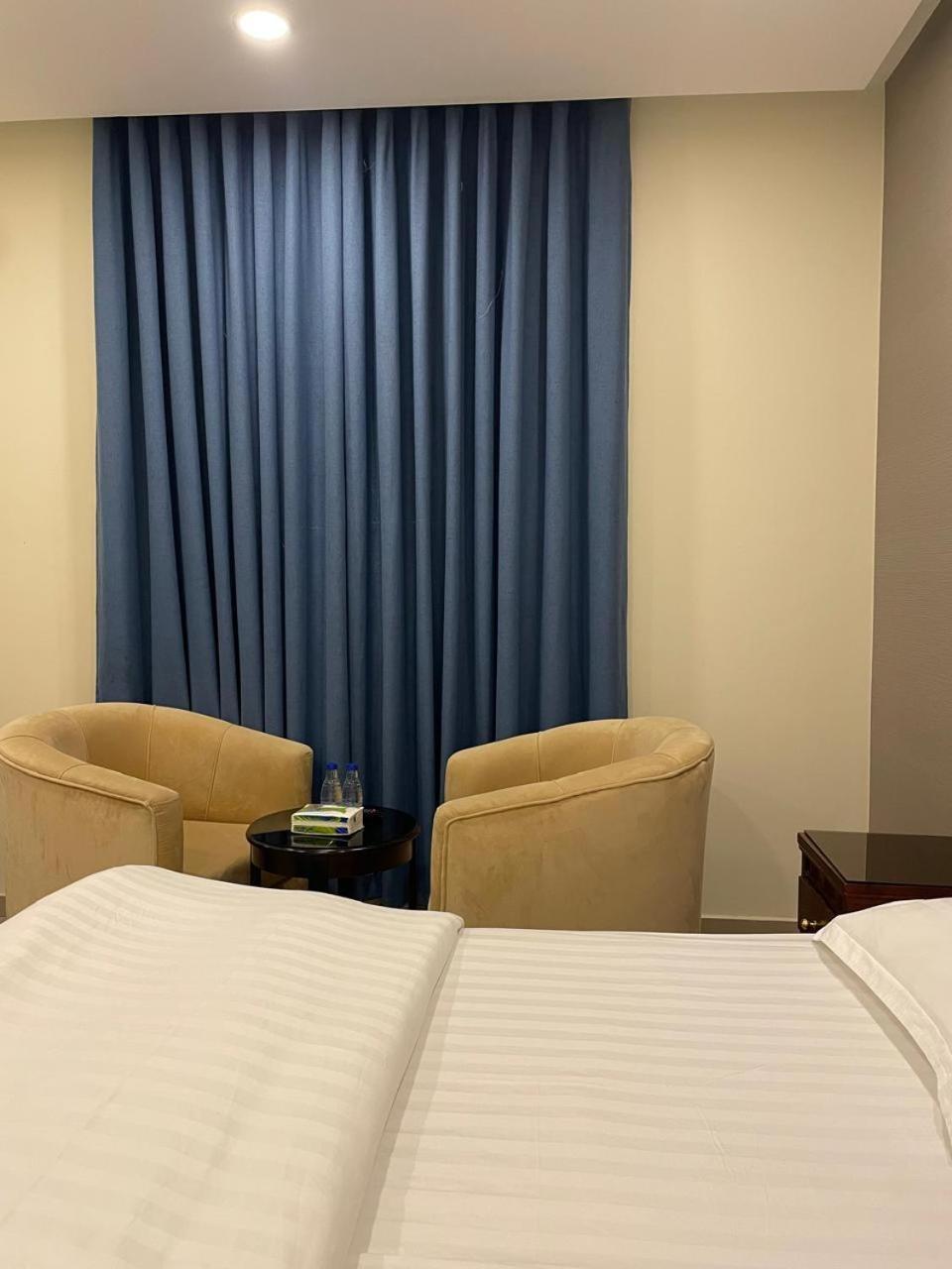 White Beach Hotel Suites Рабиг Екстериор снимка